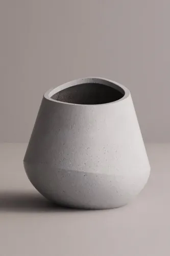 White, L  Handmade Durable Indoor & Outdoor Planter | Bowls & Decorative Objects Collections