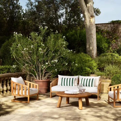 Sofas & Armchairs