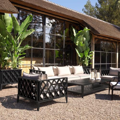 Sofá Exterior Aurelia – Colección de Lujo para Tres Plazas por Luxury Group International