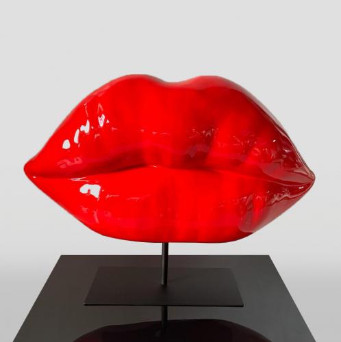 Big Red Lips Sculpture – Gloss Finish on Black Base by Luxury Group International
