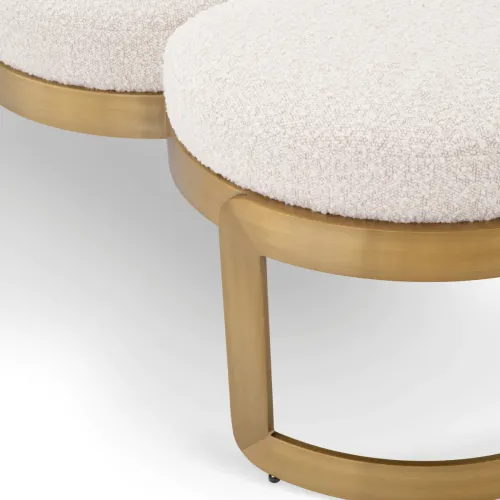 Panca Maestosa – Rivestimento in Bouclé Crema con Struttura in Ottone Spazzolato di Luxury Group International