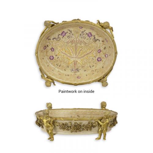 Luxuriöse Porzellanschale mit Bronzemontage - Europäischer dekorativer Akzent