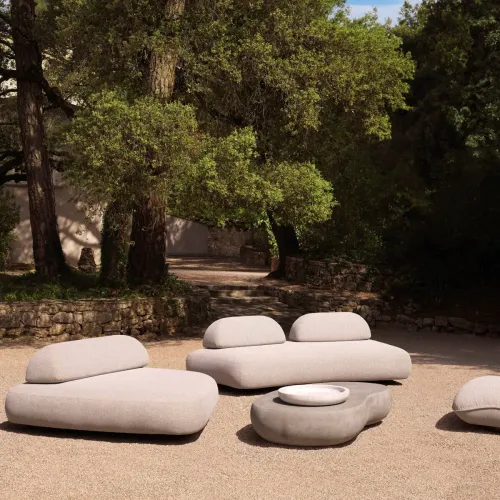 Luxury Outdoor Oval Pebble Shape Coffee Table by Luxury Group International