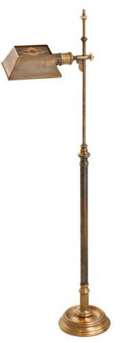Lampadaire de luxe vintage à finition en laiton avec câblage français par Luxury Group International