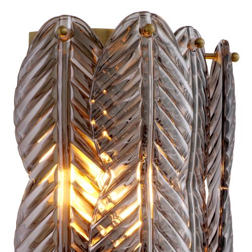 Lampada da parete di lusso in ottone spazzolato e vetro fumé di Luxury Group International