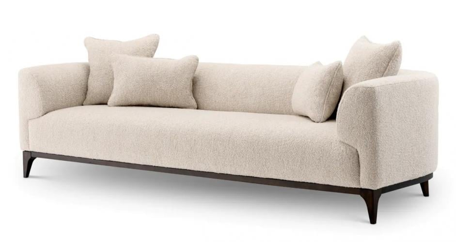 Luxuriöses Bouclé Designer-Sofa in Kreideweiß mit Holzsockel