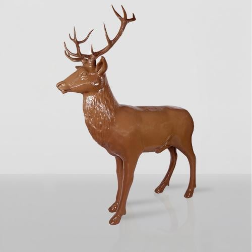 Luxuriöse Fiberglas-Hirschskulptur in stehender Position – Einfarbige Edition