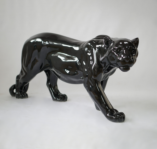 Luxus Majestätische Schwarze Panther-Skulptur mit Hochglanzfinish von Luxury Group International