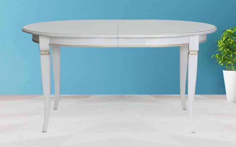 Luxury Classic Oval Dining Table with Decorative Edge in Refined Wooden Finish