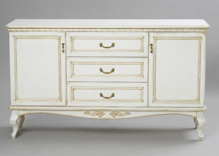 Luxuriöse klassische Kommode mit ornamentalen Verzierungen – 3 Schubladen von Luxury Group International