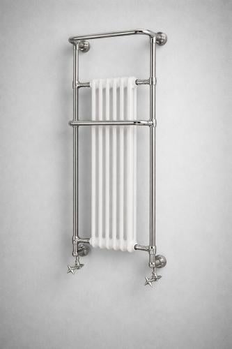 Luxuriöser verchromter wandhängender beheizter Handtuchhalter für das Badezimmer - 136 CM von Luxury Group International