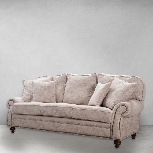 Sofá de Lujo Beige de Tela para 3 Personas con Detalles en Brazos Enrollados - Muebles para Sala Vista frontal por Luxury Group International