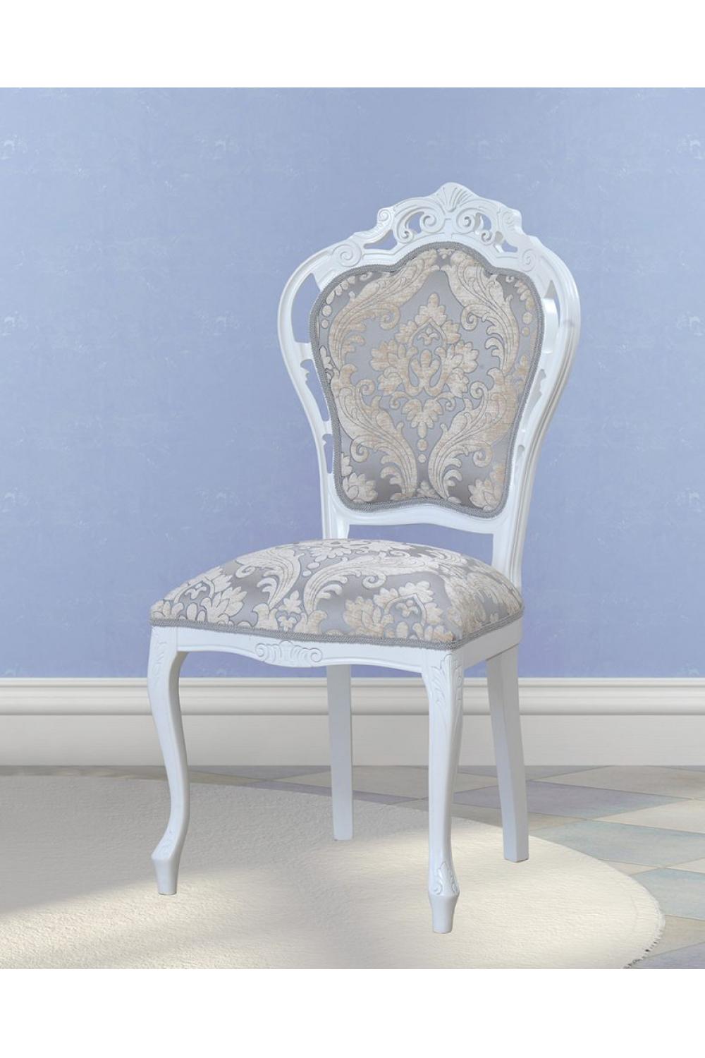 Luxuriöser Polsterstuhl mit Medaillon-Rückenlehne