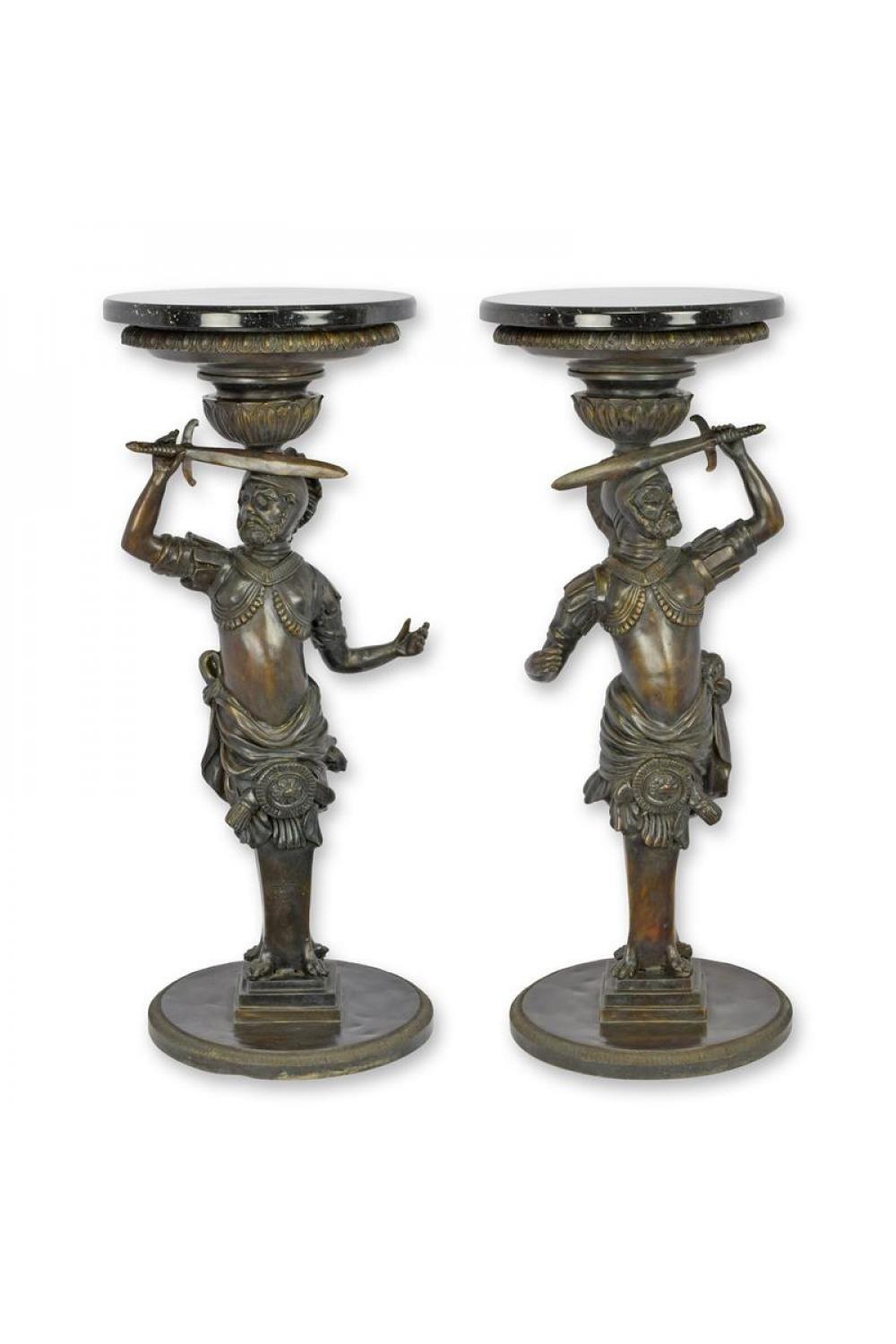 Luxuriöse Bronze Wächterfigur Skulpturale Beistelltische