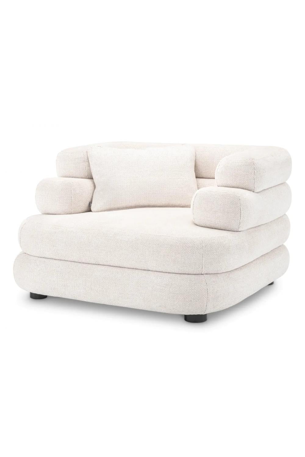 Luxuriöser Lyssa Off-White Moderner Sofa-Sessel mit schwarzen Füßen von Luxury Group International
