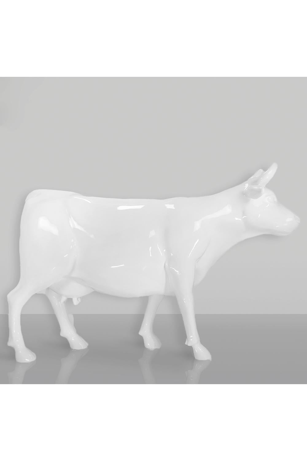 Luxury Fiberglass Life-Size Cow Sculpture Sculpture in High-Gloss Finish