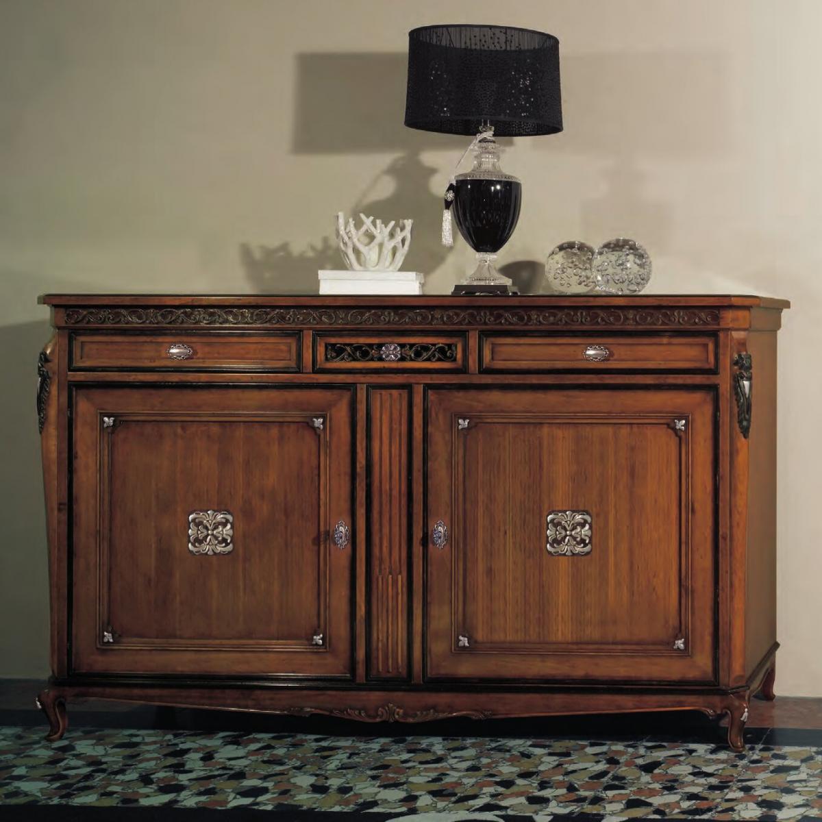 Barockes Luxus-Sideboard aus Holz mit silbernen Akzenten, Doppel-Schubladen & Aufbewahrungsschrank – Barockmöbel Vorderansicht von Luxury Group International