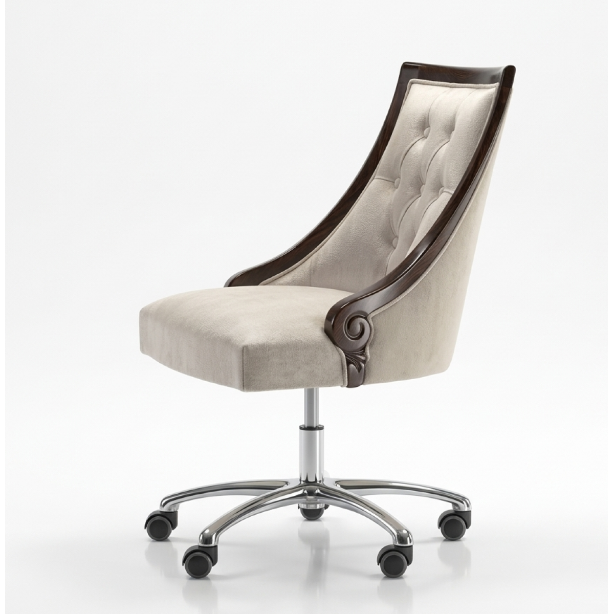 Fauteuil de direction de luxe capitonné en velours crème avec cadre en bois foncé et base pivotante réglable Vue de face par Luxury Group International