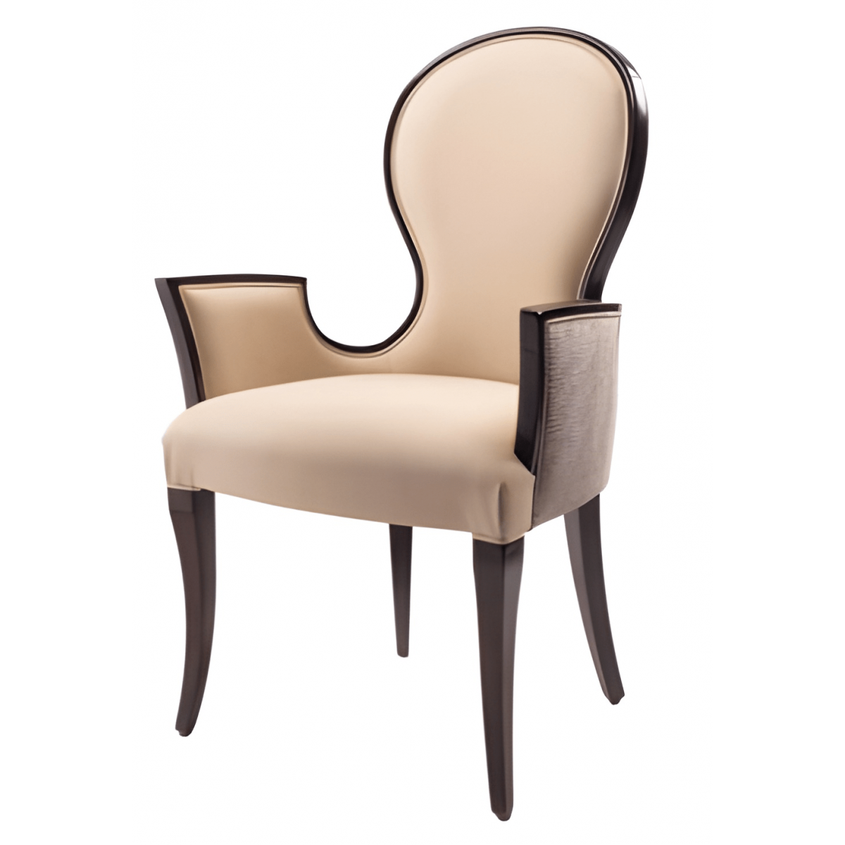 Fauteuil de Salle à Manger de Luxe Rembourré avec Dossier Courbé en Tissu Crème et Structure en Noyer - Mobilier de Salle à Manger Vue de face par Luxury Group International