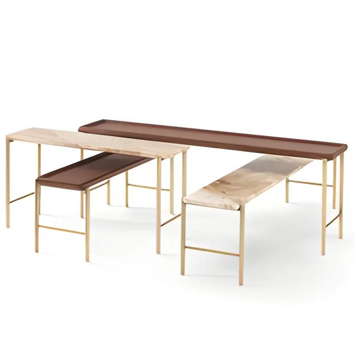 Ensemble de 4 Tables Basses de Luxe avec Plateaux en Marbre et Bois et Pieds en Laiton Doré par Luxury Group International