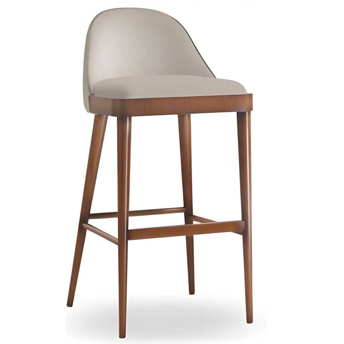 Luxuriöser Barhocker mit cremefarbenem Polster und geschwungenem Rückenlehne im Holzrahmen von Luxury Group International