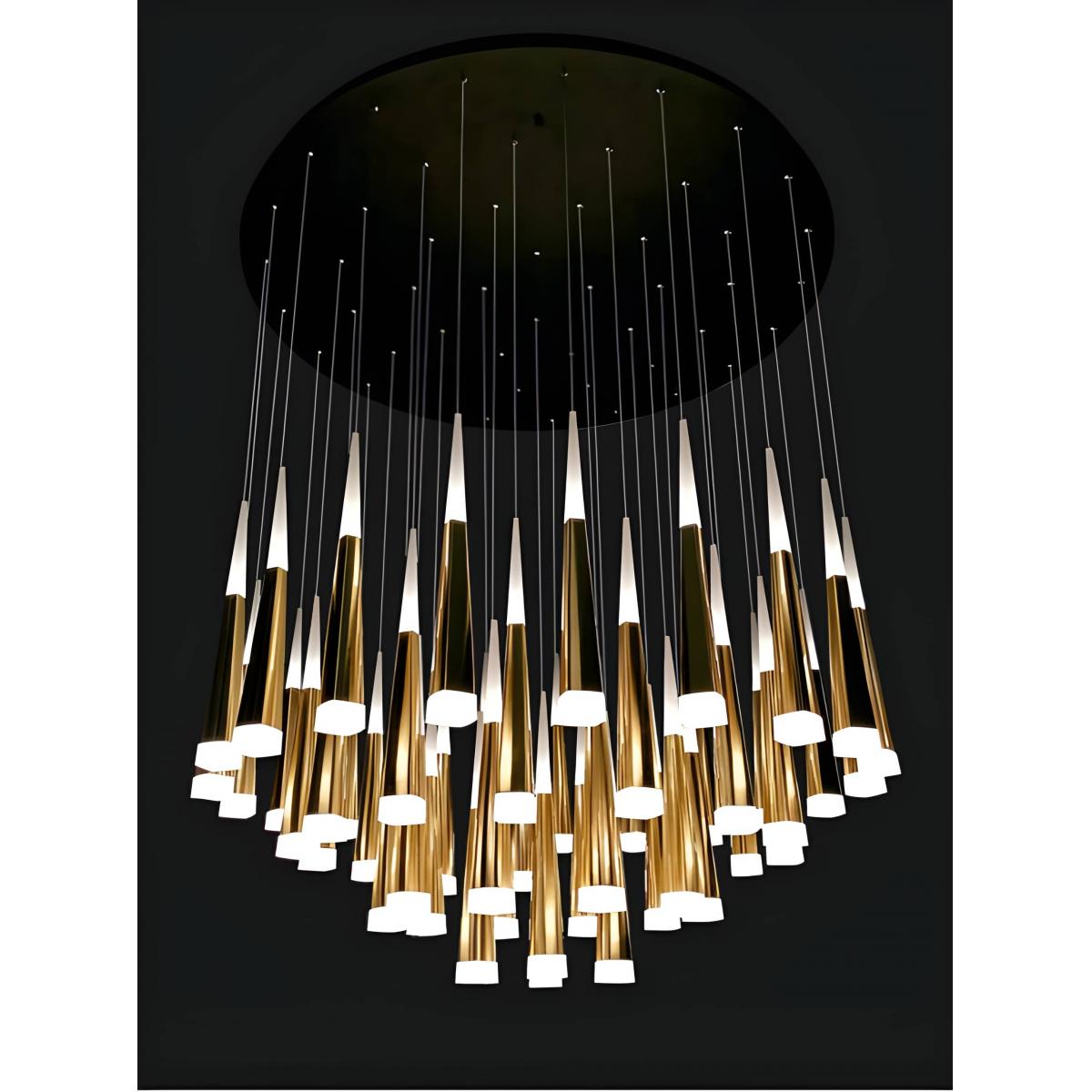 Moderner Treppenhaus Goldener Luxus LED Kronleuchter von Luxury Group International