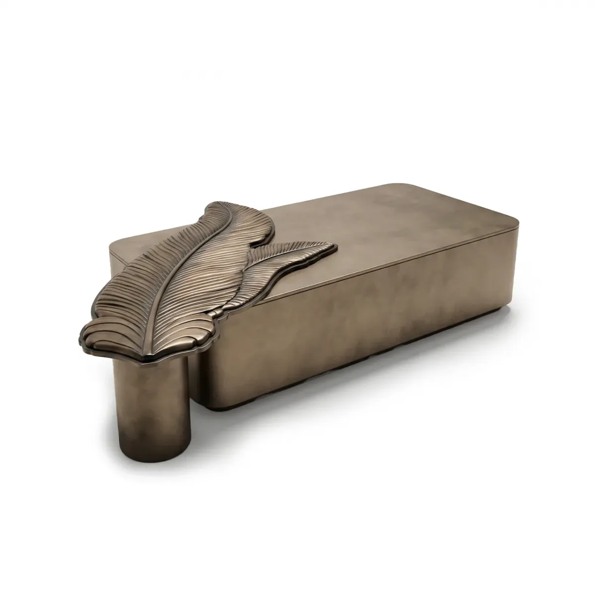 Table basse rectangulaire moderne de luxe en bronze antique avec motif plume par Luxury Group International