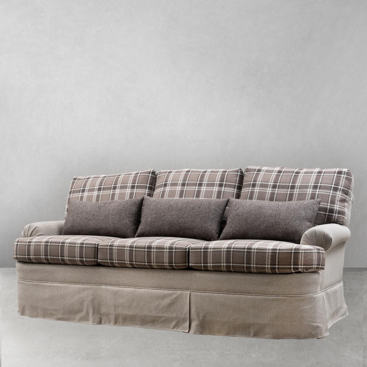 Canapé Triple Places de Luxe en Tissu à Carreaux Taupe - Mobilier de Salon Vue de face par Luxury Group International