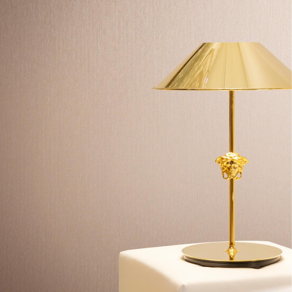 Papier Peint Designer Métallique Beige Rose Uni Légèrement Brillant Versace par Luxury Group International