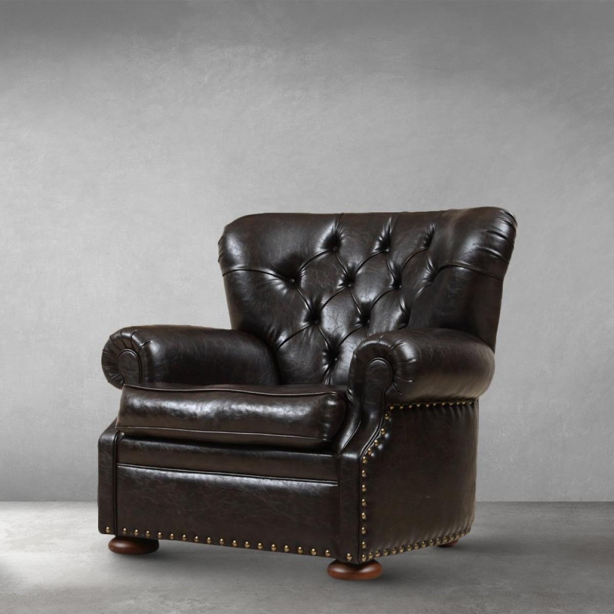 Divano Vintage Chesterfield in Pelle di Lusso con Imbottitura Profondamente Capitonné - Mobili per Soggiorno Vista frontale di Luxury Group International