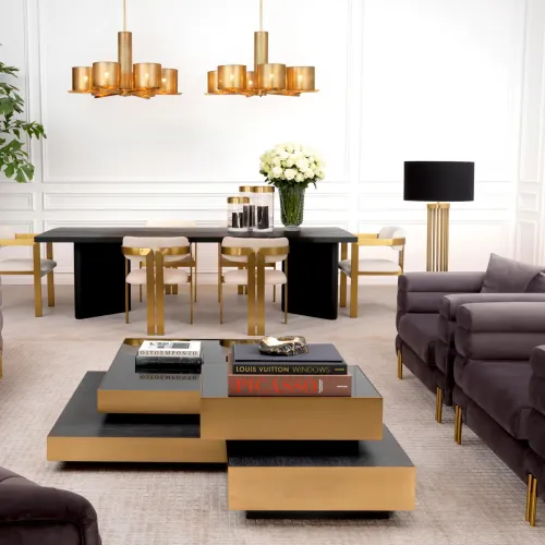 Lampada da Tavolo Moderna di Lusso con Paralume Nero e Base a Bastone Dorato di Luxury Group International