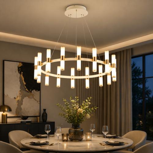 Elegante Lampadario di Cristallo Moderno Rotondo con Tubo di Vetro e Cornice Dorata di Lusso di Luxury Group International