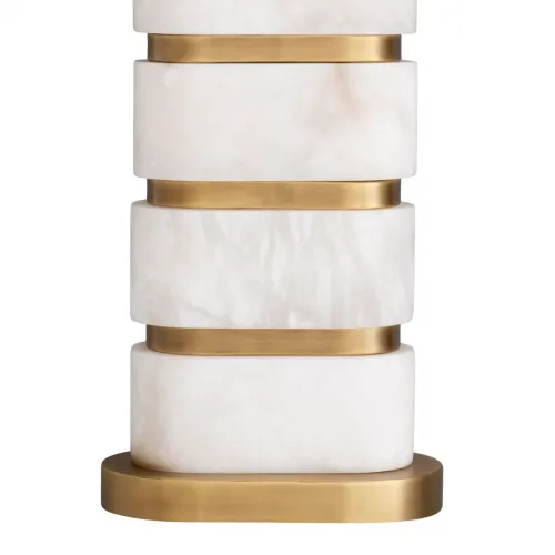 Elegante lampada da tavolo moderna di lusso in marmo bianco avorio con paralume a tamburo e fasce in ottone di Luxury Group International
