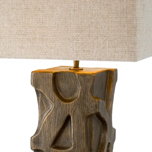 Elegante Lampada da Tavolo Moderna di Lusso con finitura in ottone vintage e paralume quadrato in misto lino di Luxury Group International