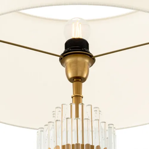 Lampada da Tavolo di Lusso con Paralume Rotondo in Tessuto Crema e Vetro Trasparente Dorato di Luxury Group International