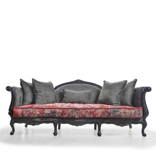 Sofá Barroco de Lujo de Tres Plazas con Madera Tallada en Acabado Lacado Negro - Muebles para Sala de Estar Vista frontal por Luxury Group International