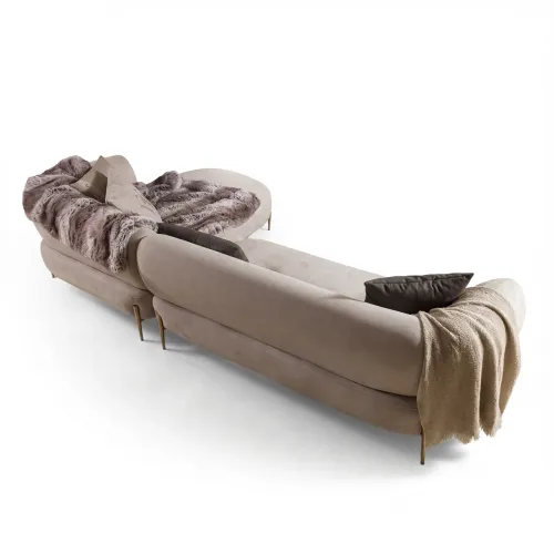 Luxus Beige Skulpturales Gepolstertes Modernes Ecksofa mit Geschwungenem Lounge-Design von Luxury Group International