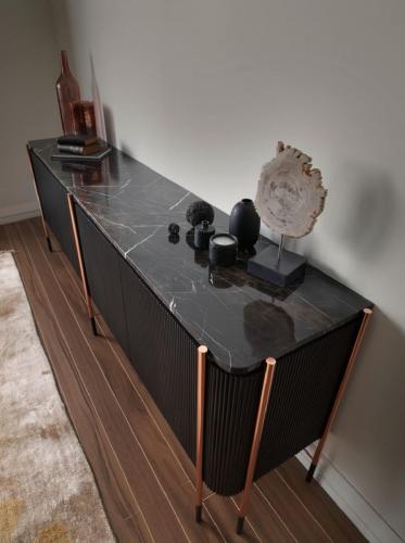 Buffet de Luxe Noir/Noir Mat/Cuivre avec Plateau en Marbre Armoire en Bois Massif 240cm par Luxury Group International