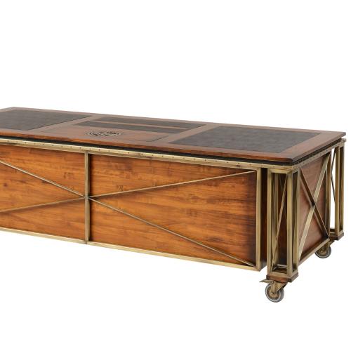 Scrivania Esecutiva di Lusso con Struttura Geometrica in Ottone e Piano Intarsiato in Pelle - Mobili per Ufficio Vista dettaglio di Luxury Group International