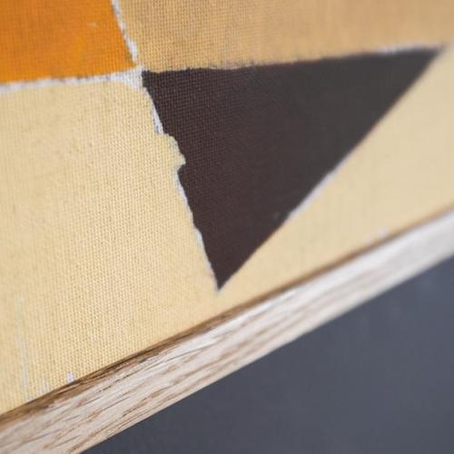 Luxus Geometrische Abstrakte Wandkunst in Beige Holz mit Kreisen und Winkeln von Luxury Group International
