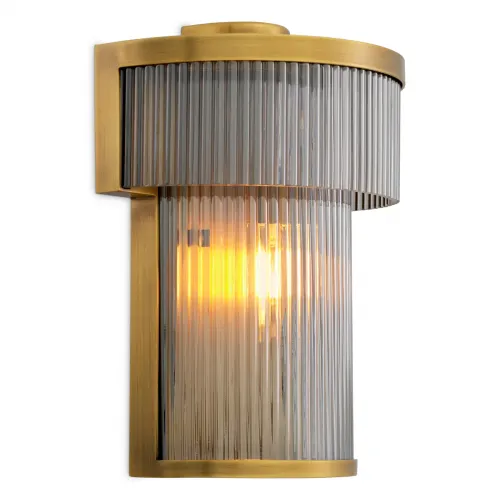 Lampada da parete di lusso con cornice dorata e vetro rigato in ottone antico di Luxury Group International