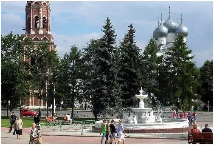 Luxury Grand Baroque Water Fountain with Sculpted Horse Figures & Multi-Tier Cascade - Baroque Fountain Lifestyle View by Luxury Group International