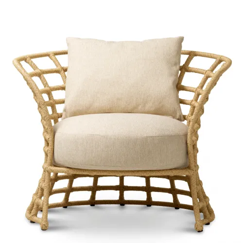 Fauteuil d'extérieur moderne de luxe en tissu écru avec dossier en treillis tressé par Luxury Group International