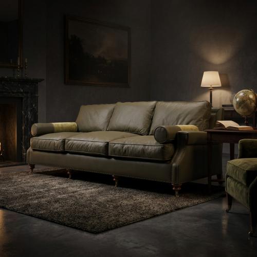 Divano in Pelle Verde Oliva di Lusso a 3 Posti con Gambe in Ottone e Ruote - Arredamento per Soggiorno Vista lifestyle di Luxury Group International