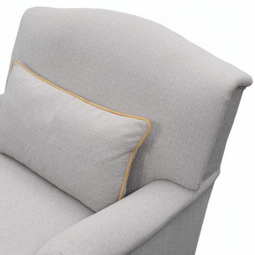 Divano Singolo di Lusso con Schienale Curvo e Gambe in Legno Massello - Arredamento per Soggiorno Vista dettaglio di Luxury Group International