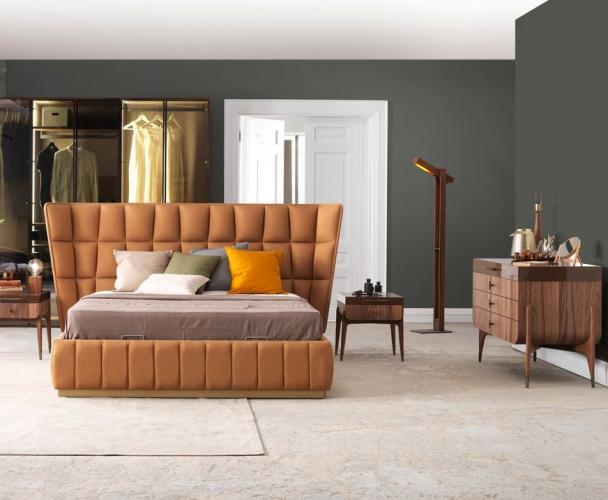 Cómoda de Madera Maciza de Lujo con 4 Cajones en Marrón Oscuro para Dormitorio Elegante por Luxury Group International
