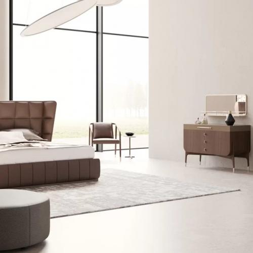 Cómoda de Madera Maciza de Lujo con 4 Cajones en Marrón Oscuro para Dormitorio Elegante por Luxury Group International