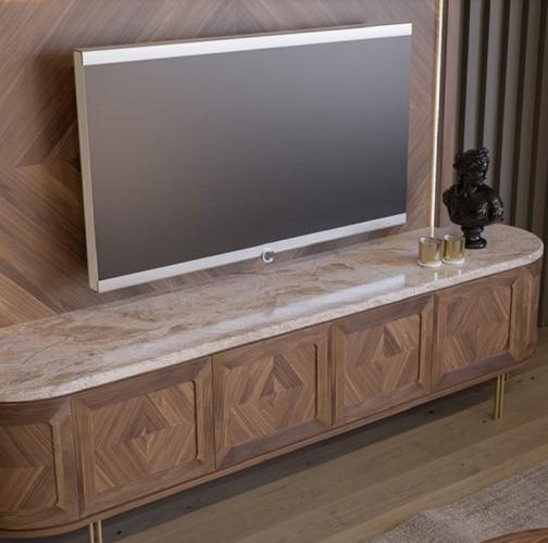 Set di Mobile TV di Lusso marrone / beige / ottone con Piano in Marmo Bianco di Luxury Group International