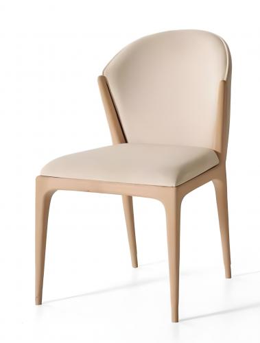 Luxus gepolsterter Esszimmerstuhl aus weichem cremefarbenem Leder mit geschwungener, umlaufender Rückenlehne und konischen Eichenbeinen von Luxury Group International