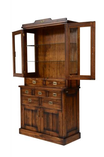 Vetrina in Stile Vintage di Lusso con Base a Cassetti Multipli e Vetrina in Vetro - Mobili in Stile Vintage Vista interna di Luxury Group International